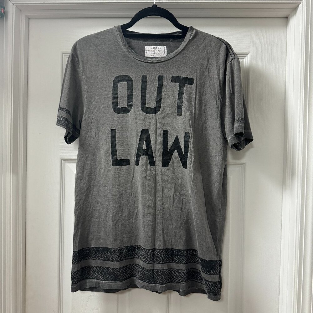 GUESS Men's Medium OUT LAW Graphic Tee Gray Distressed Americana Varsity T-Shirt